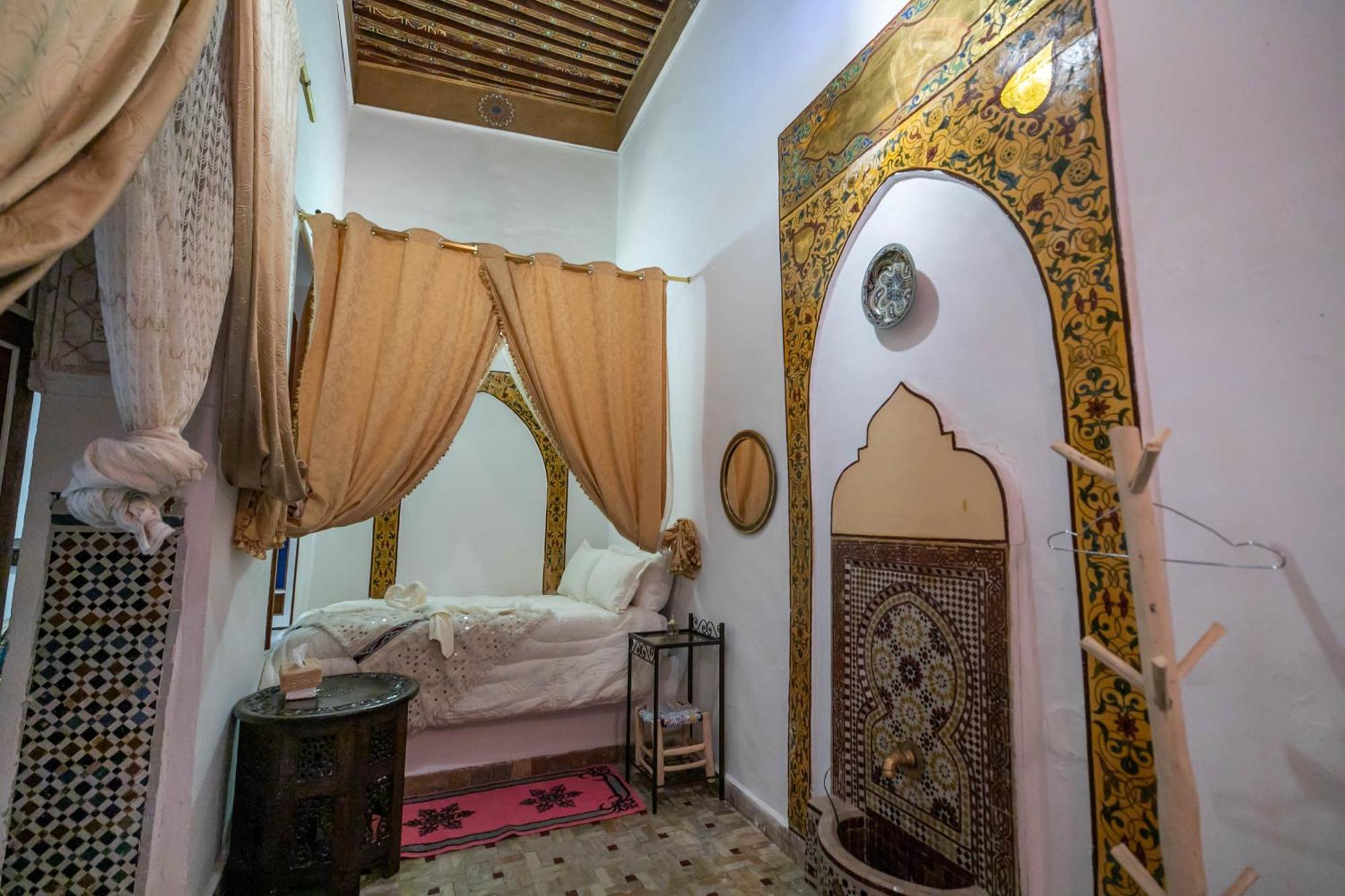 Riad Dar Diwan Fez Buitenkant foto