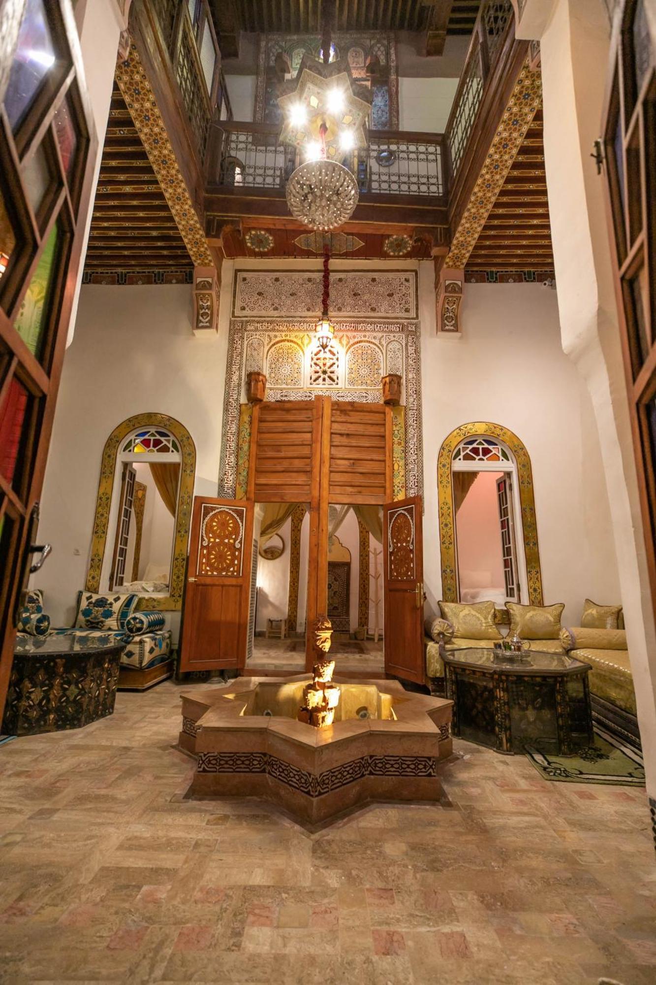 Riad Dar Diwan Fez Buitenkant foto