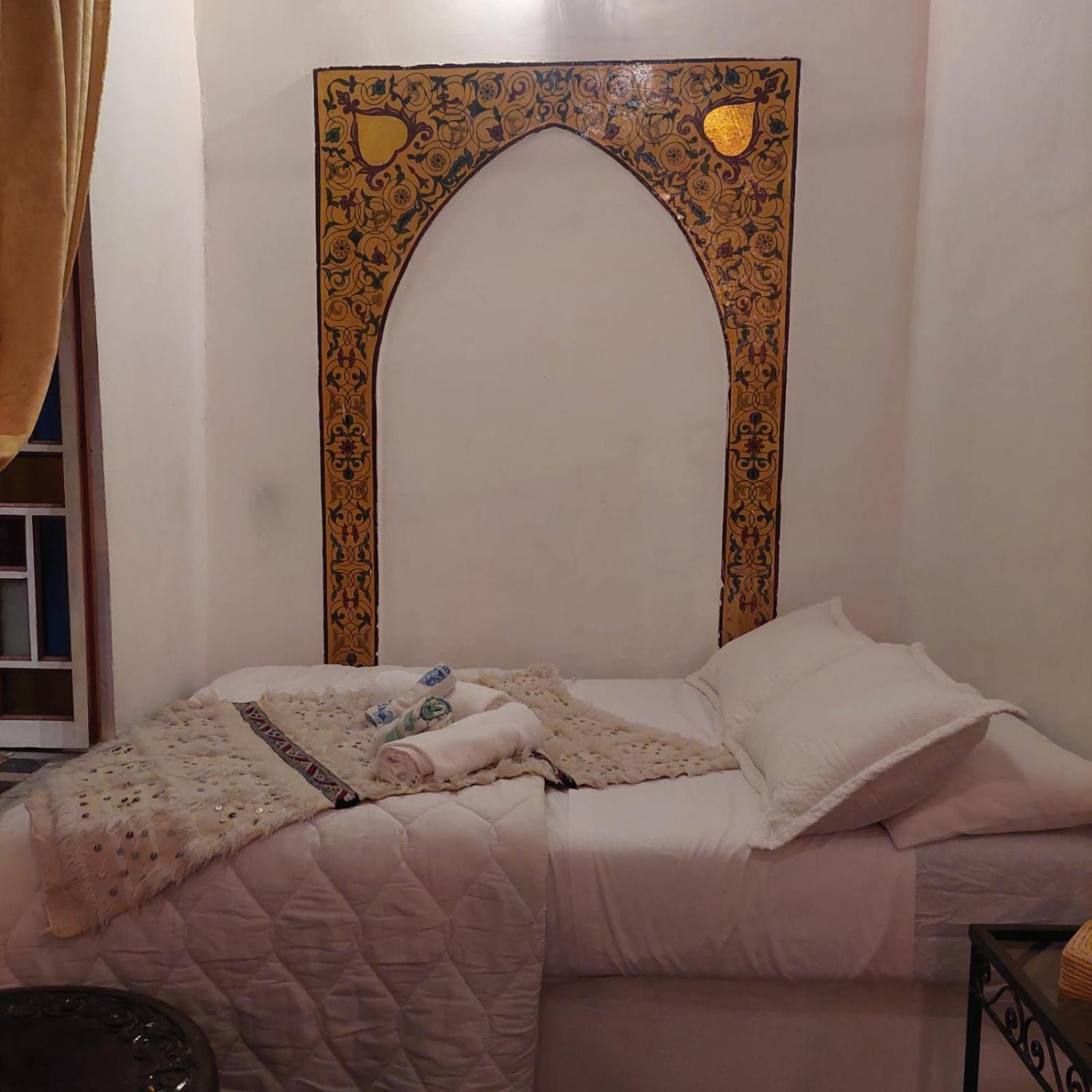 Riad Dar Diwan Fez Buitenkant foto